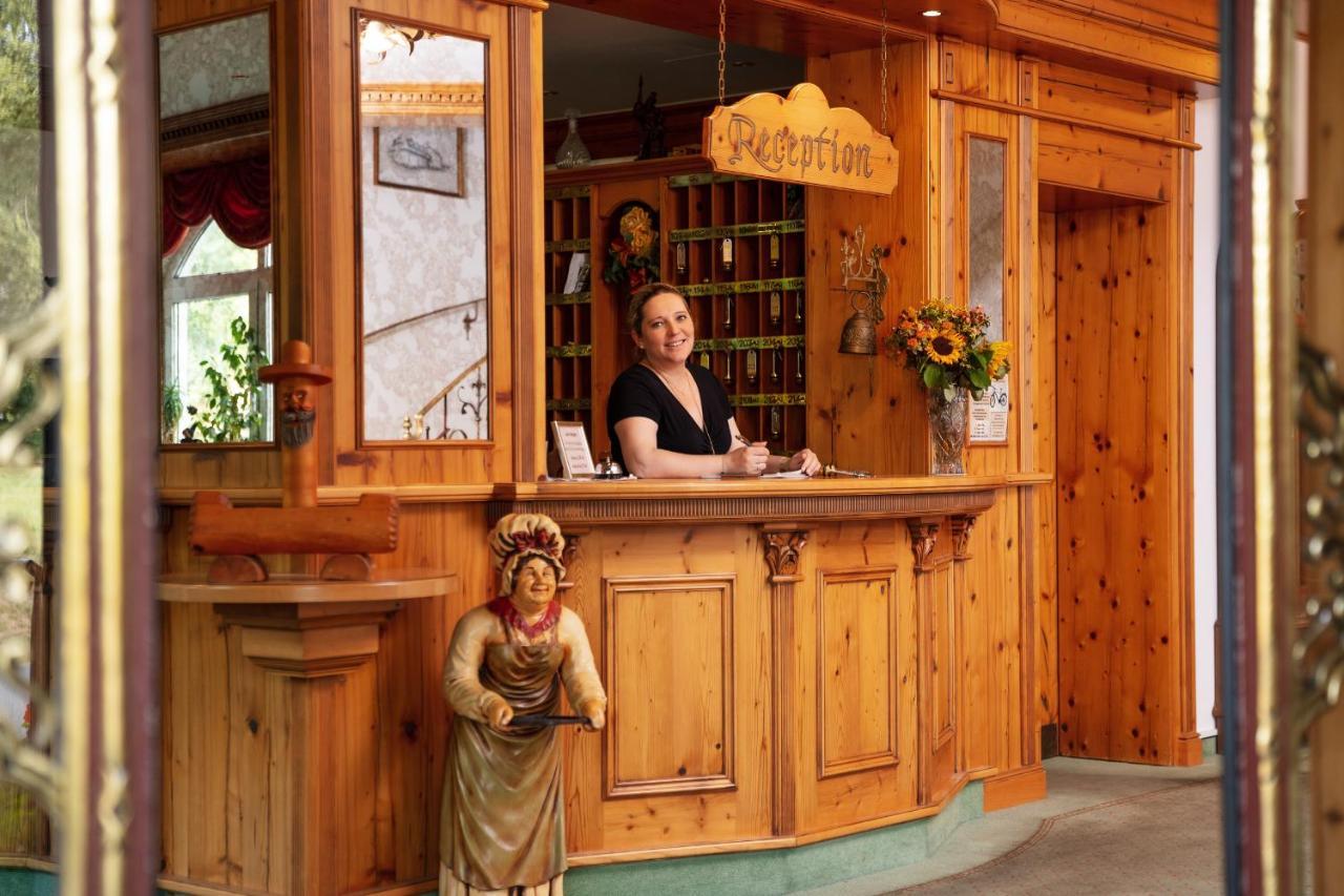 Sattelbogener Hof Hotel Traitsching Luaran gambar