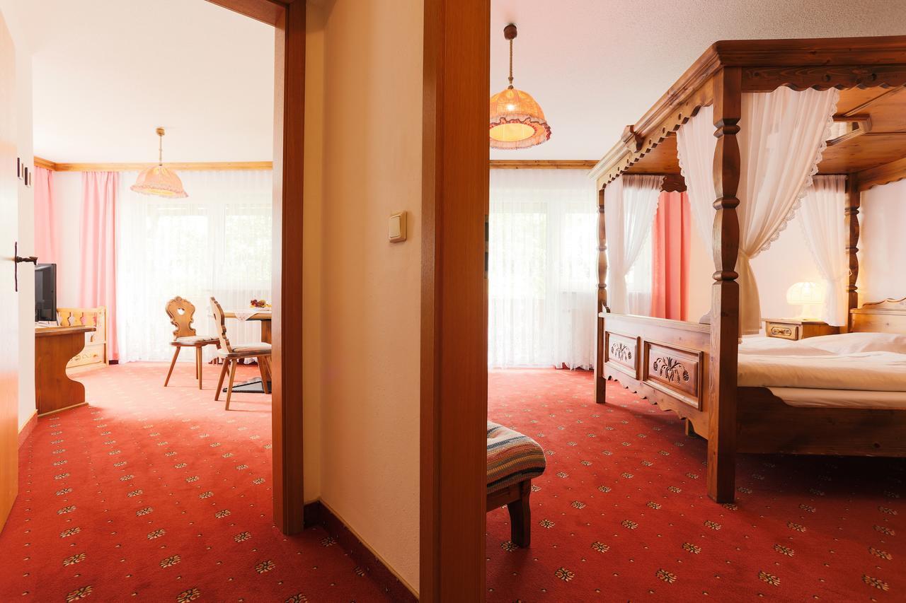 Sattelbogener Hof Hotel Traitsching Luaran gambar