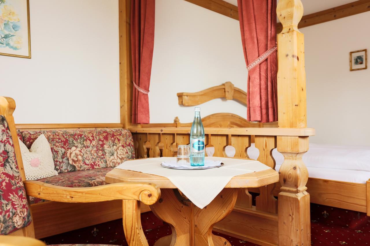 Sattelbogener Hof Hotel Traitsching Luaran gambar