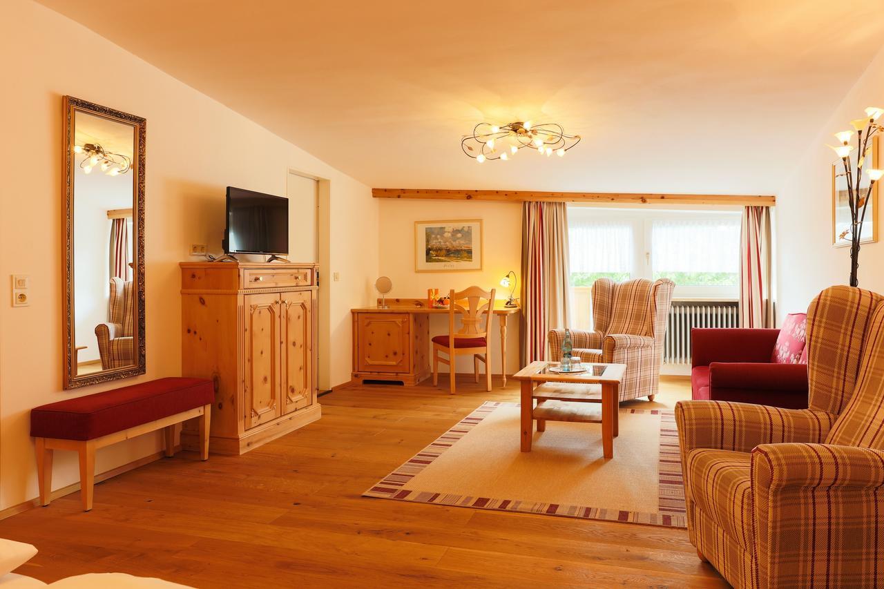 Sattelbogener Hof Hotel Traitsching Luaran gambar