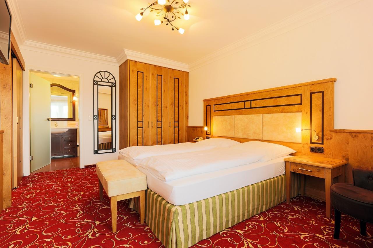 Sattelbogener Hof Hotel Traitsching Luaran gambar
